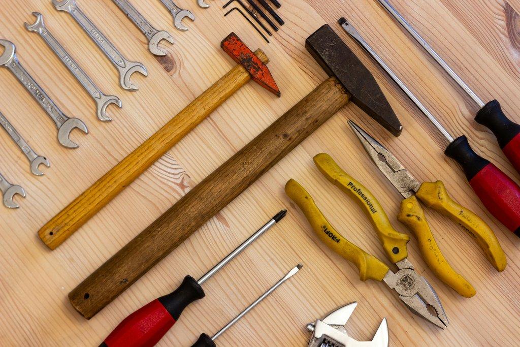 Master & Garage